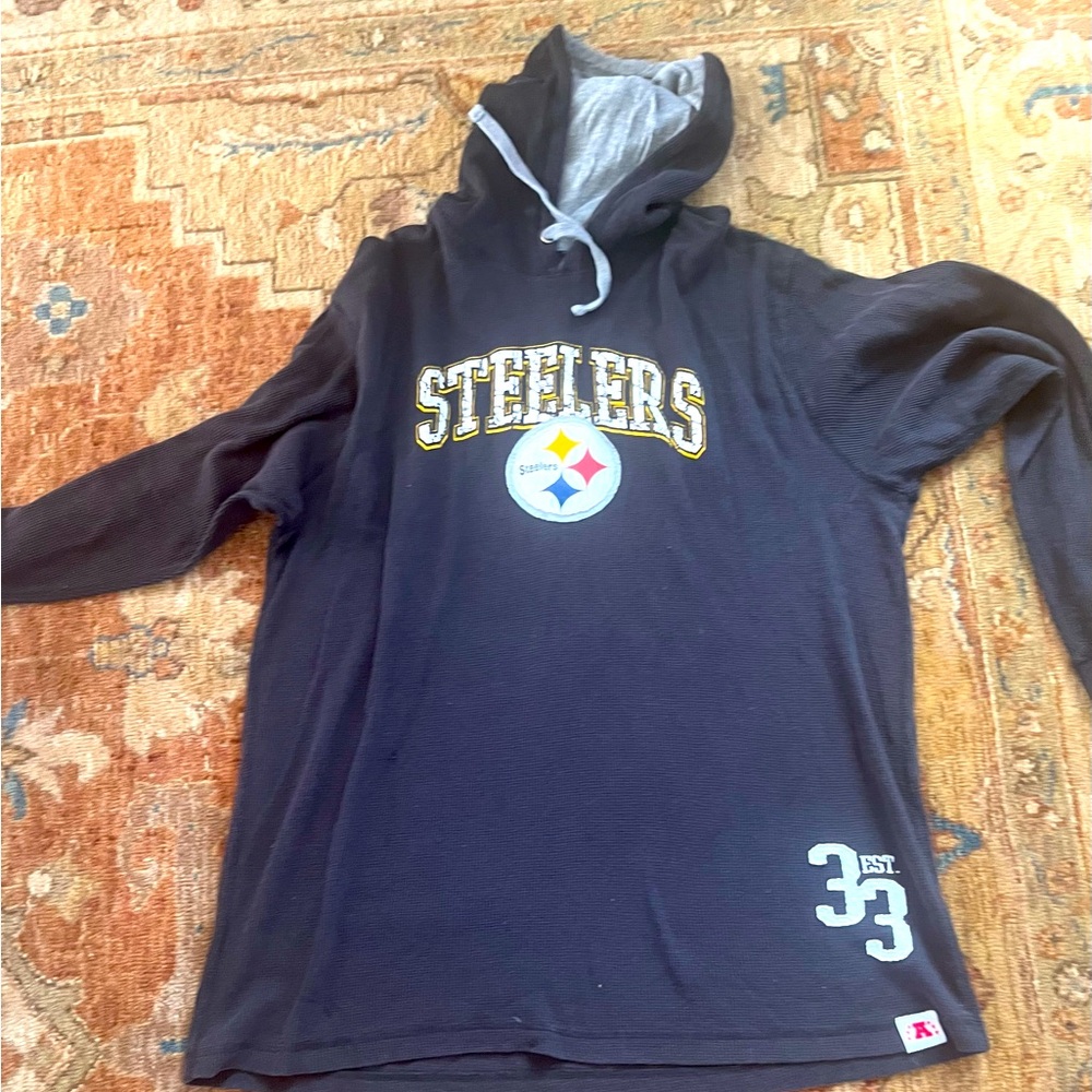 PITTSBURGH STEELERS HOODIE.  24x28